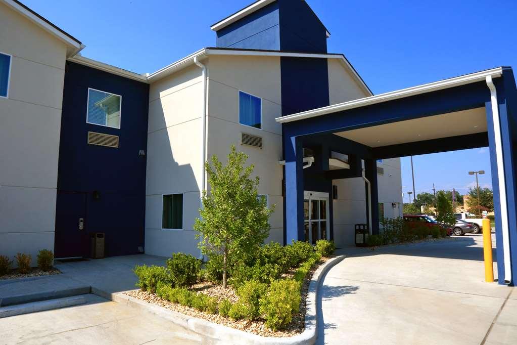 Americas Value & Suites-prairieville Hotel