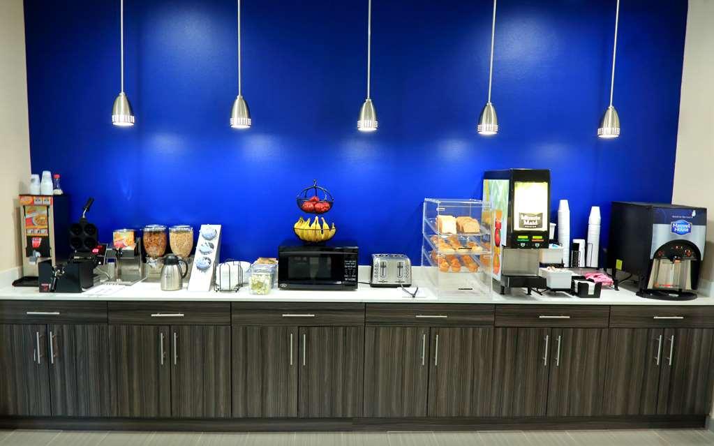 Hotel Americas Value & Suites-prairieville 2*